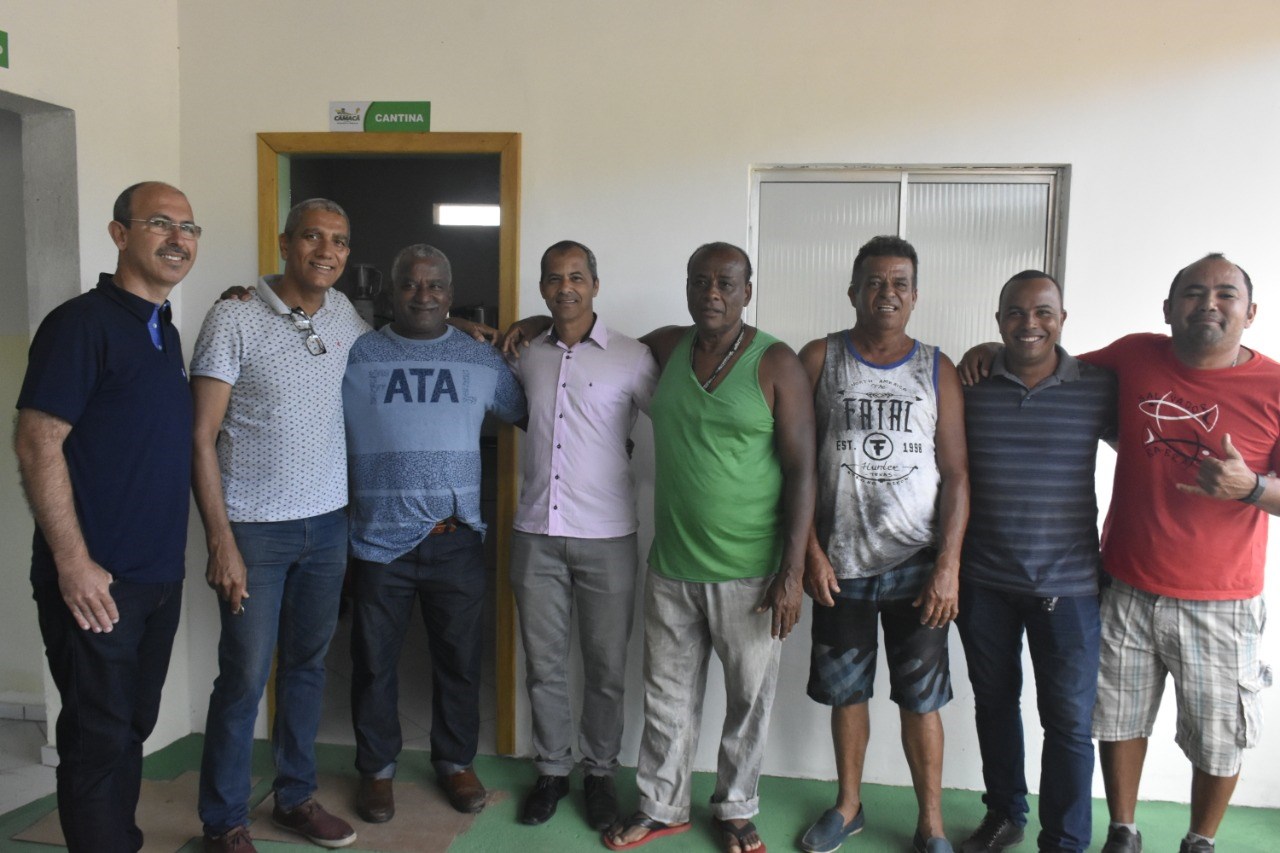 Camacã: Tratorista recebe homenagem pelos 35 anos de serviços prestados 
